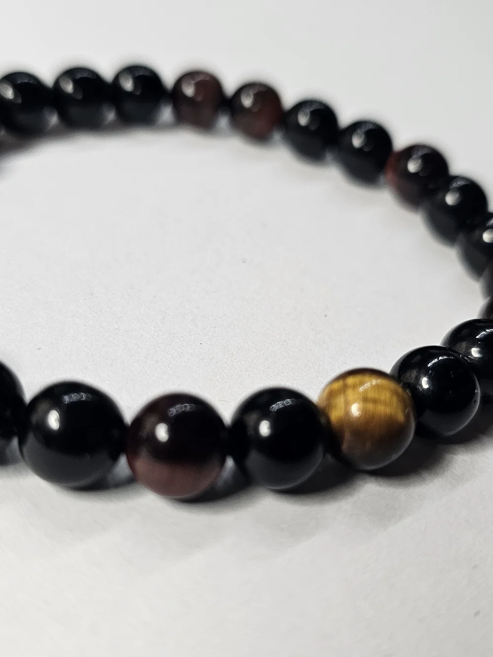 Black and Brown Beaded Men's/women's Bracelet with Tiger Eye Accent